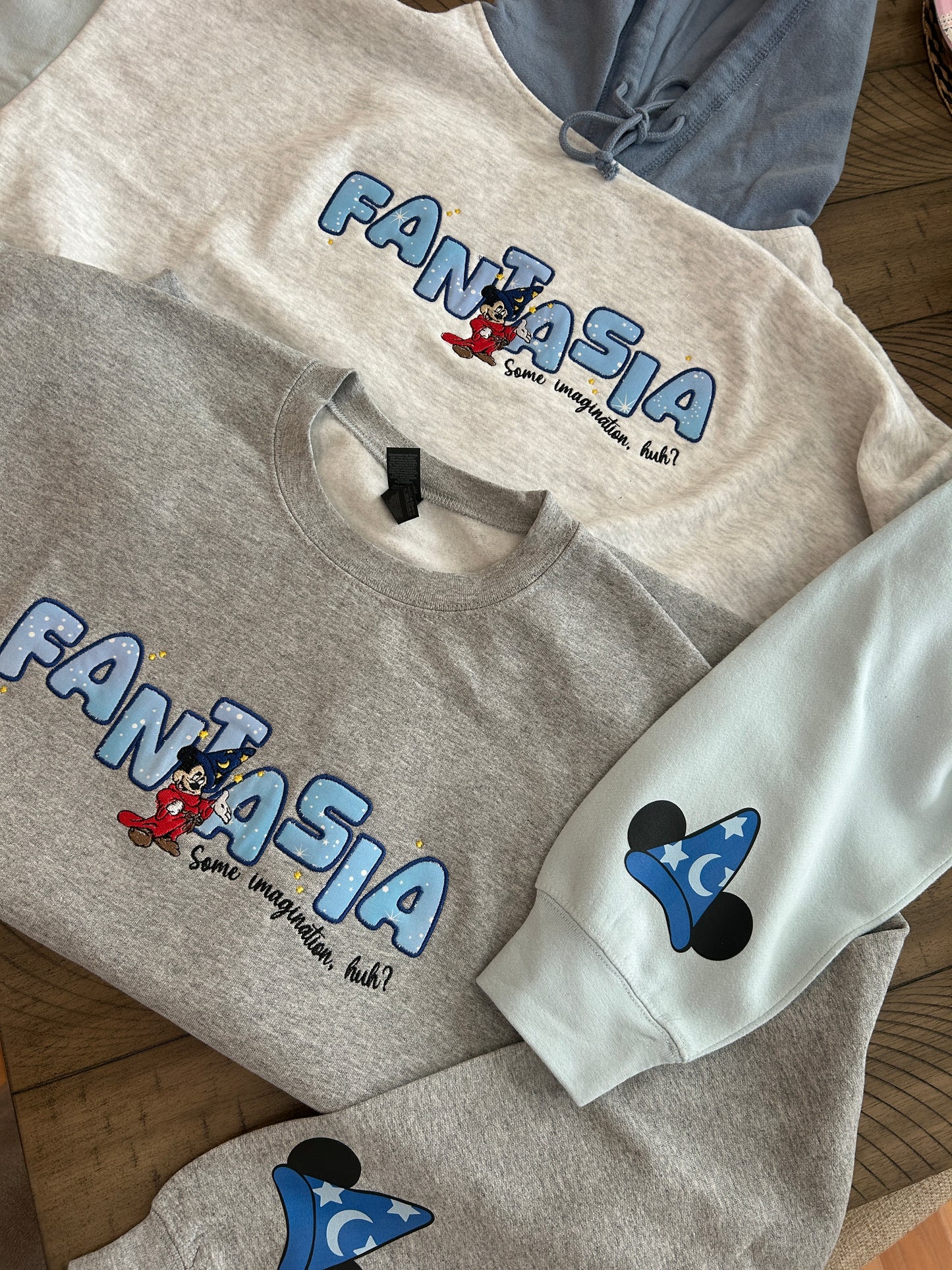 Sorcerer Mouse Color-block Cropped Embroidered Sweater