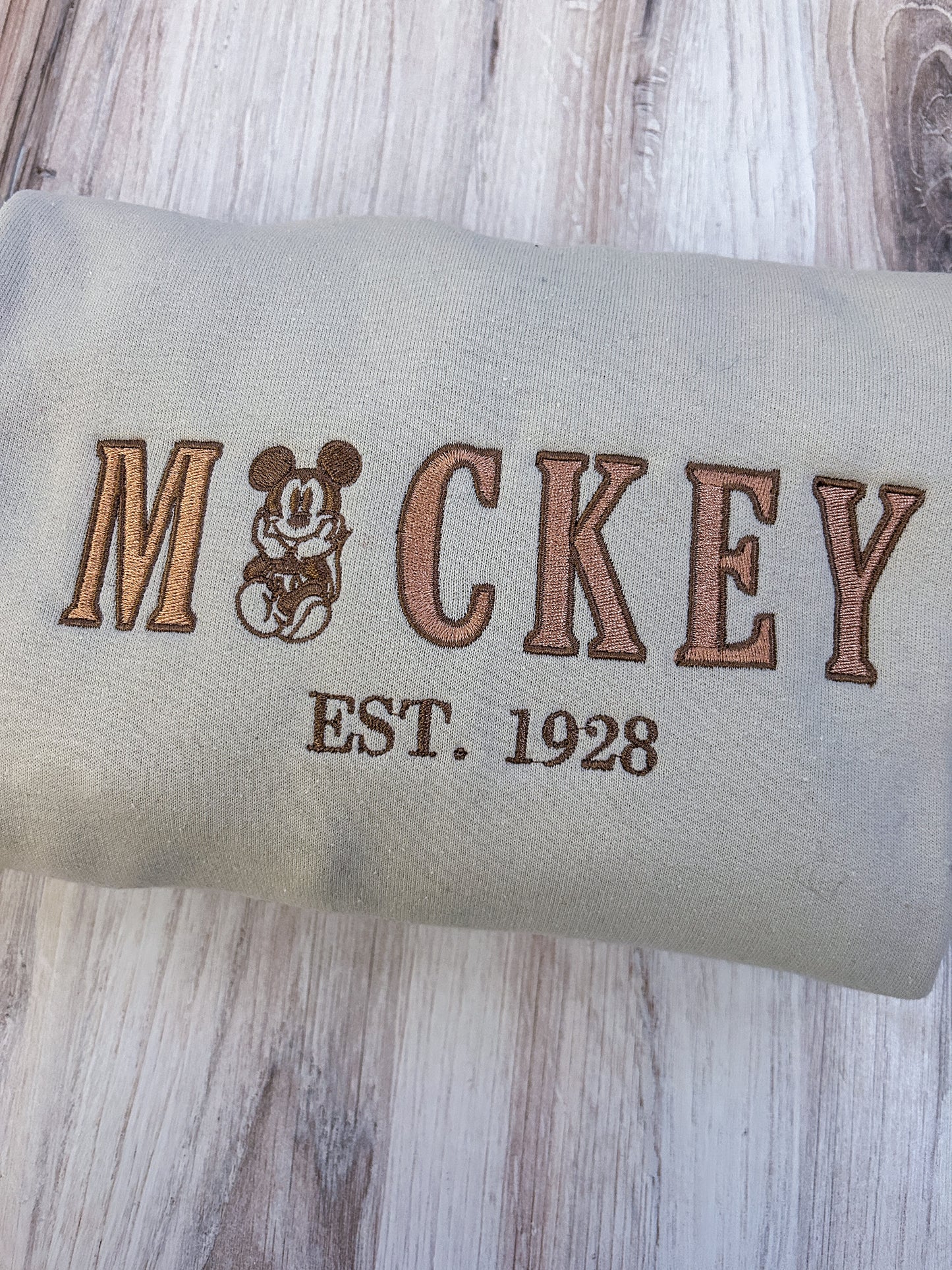 Main Mouse Neutral Embroidered Sweater