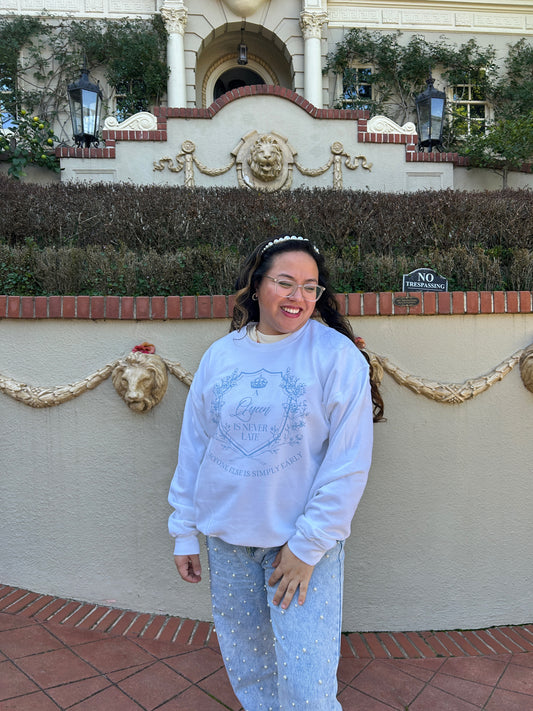 Queen Graphic Sweater